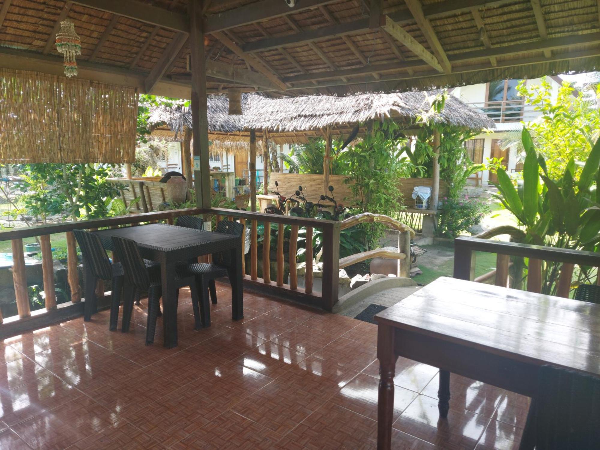 Gardenview Homestay Siargao Генерал-Луна Экстерьер фото
