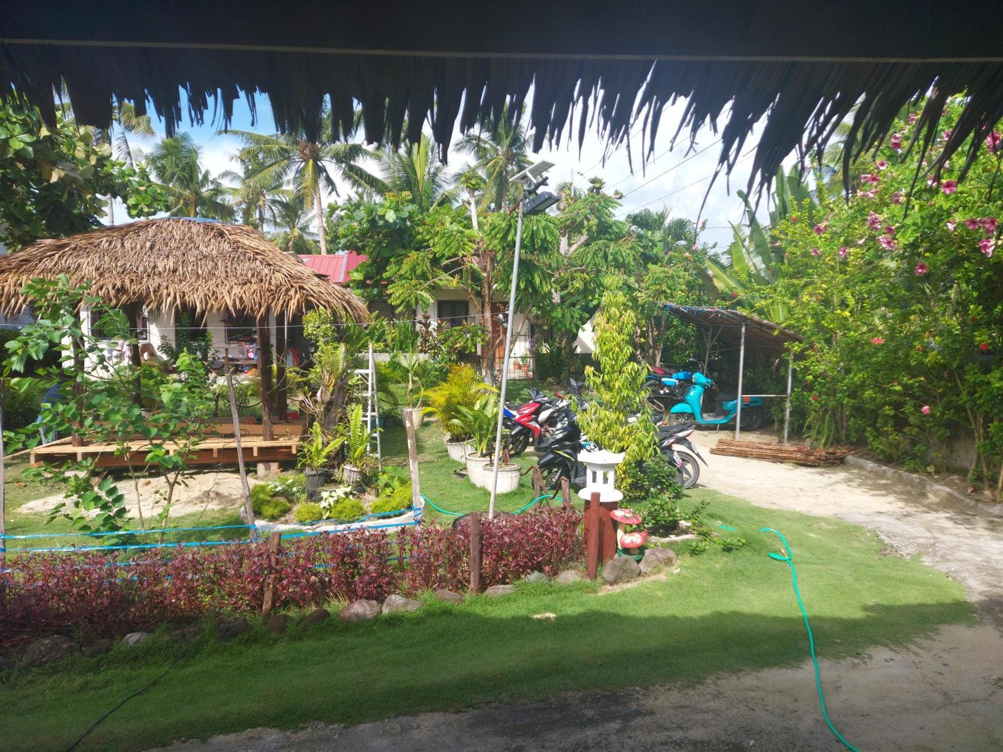 Gardenview Homestay Siargao Генерал-Луна Экстерьер фото